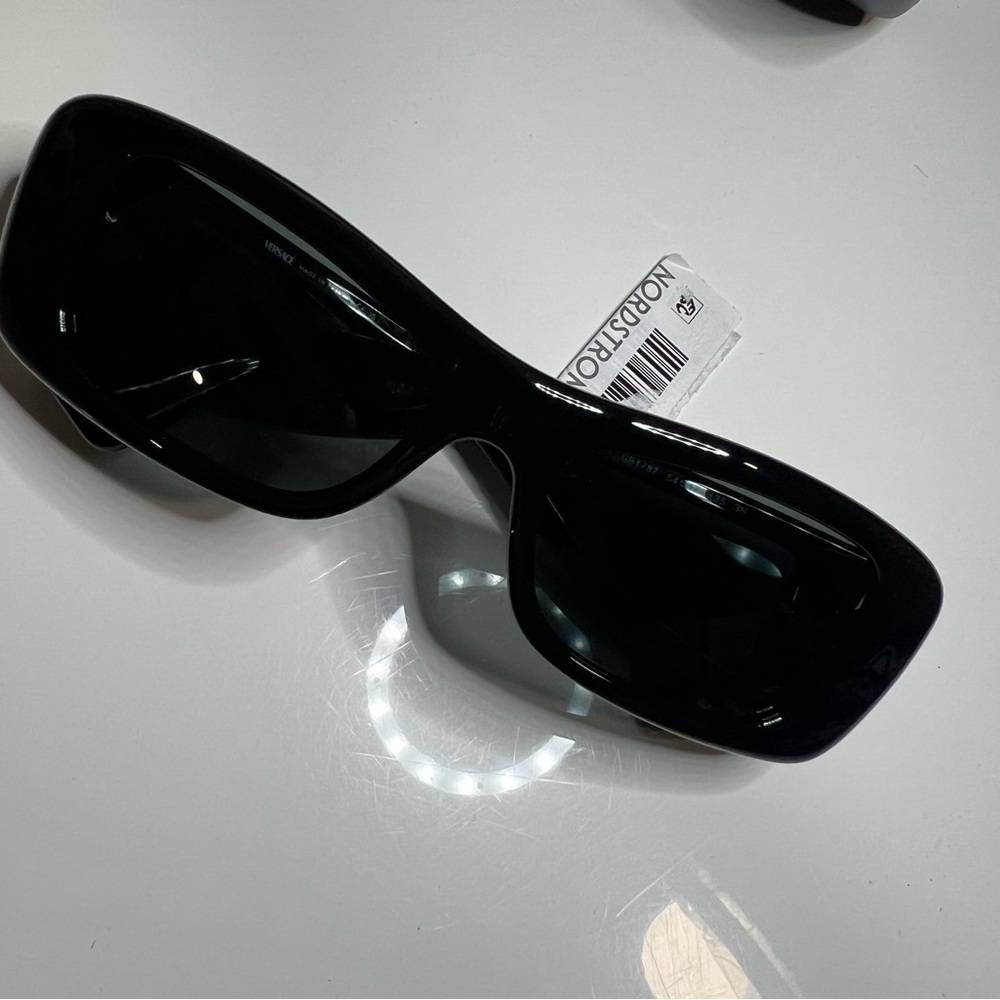 SOLD!!!
Versace Black Sunglasses